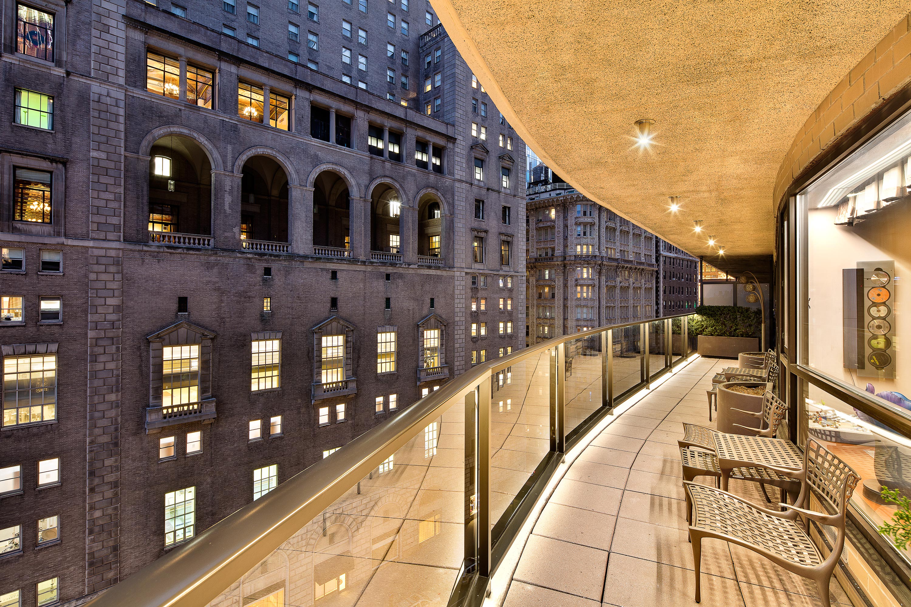 Central Park South · New York — Lighting design photography by Daniel Stauch, lighting design by Marras & Curtis