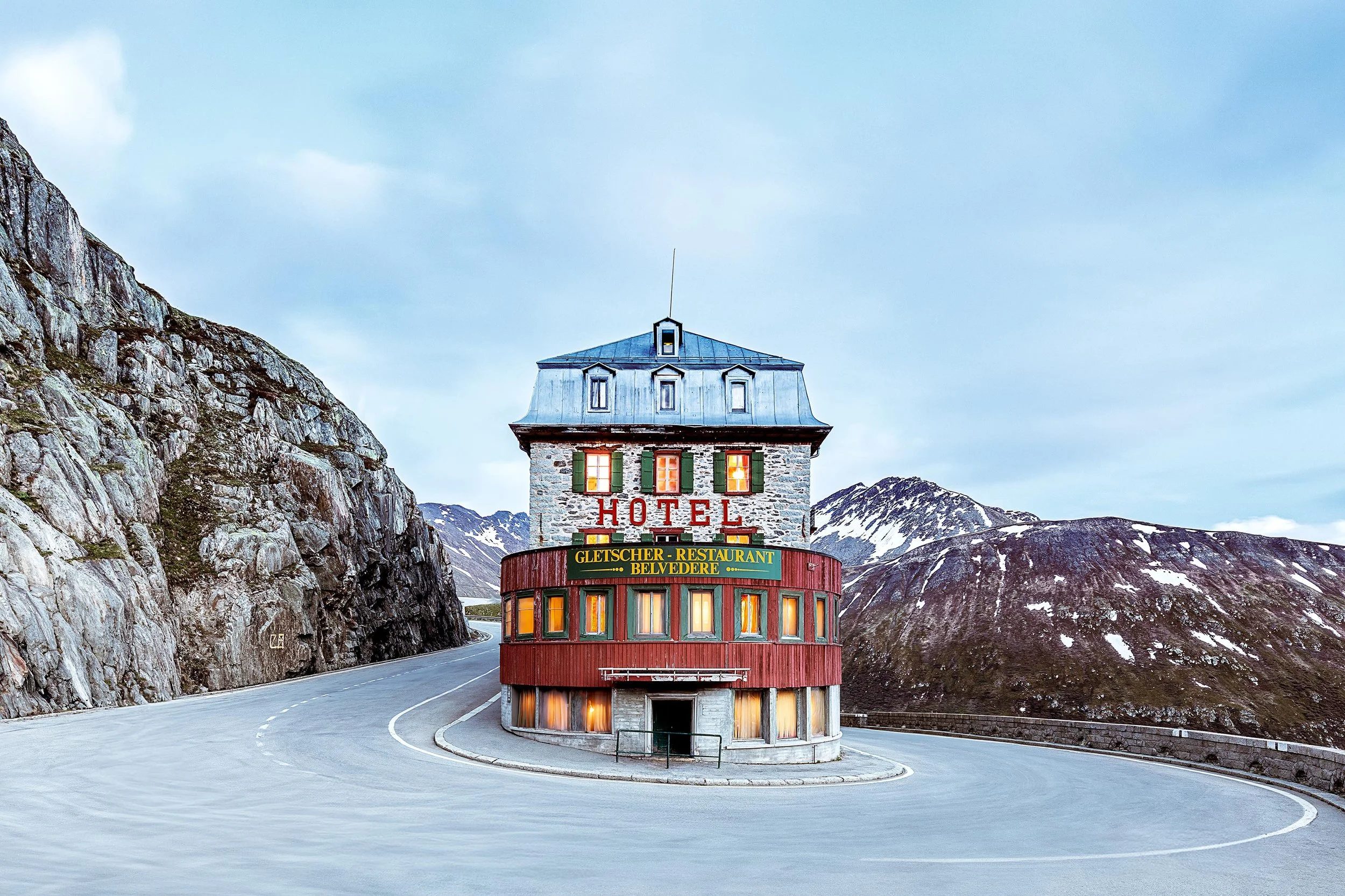 Hotel Belvedere / Furka Pass – photography by Daniel Stauch