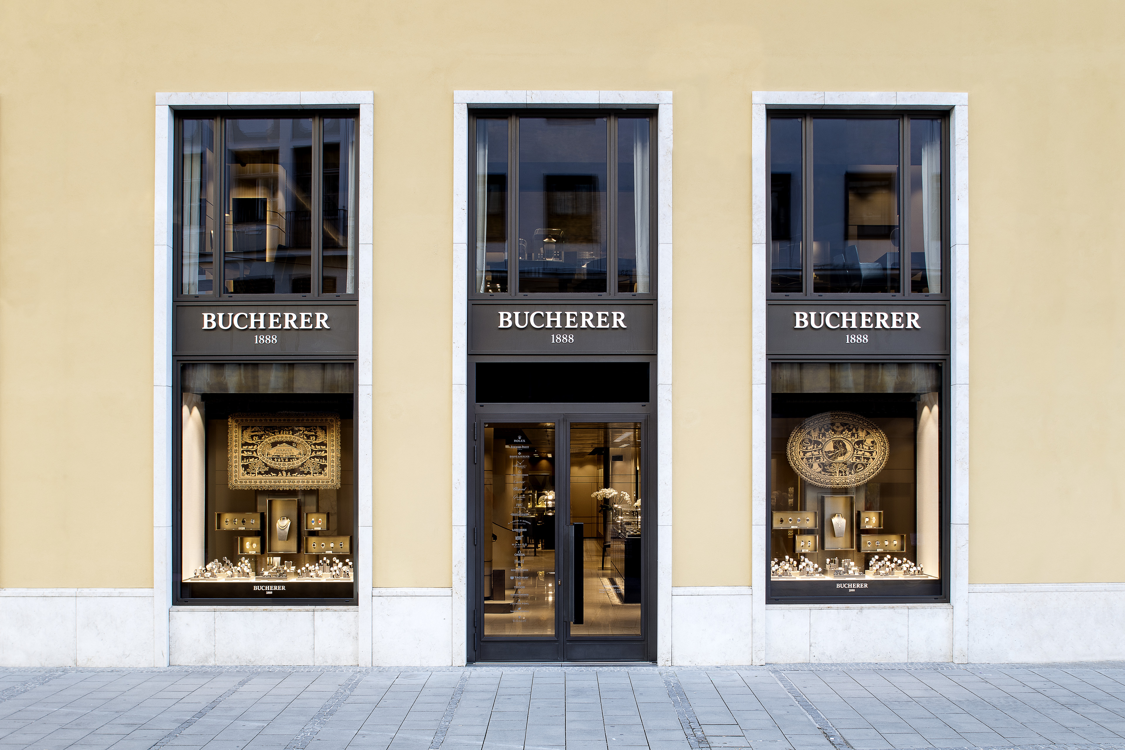 Bucherer Munich Oberpollinger — luxury retail and boutique photography by Daniel Stauch