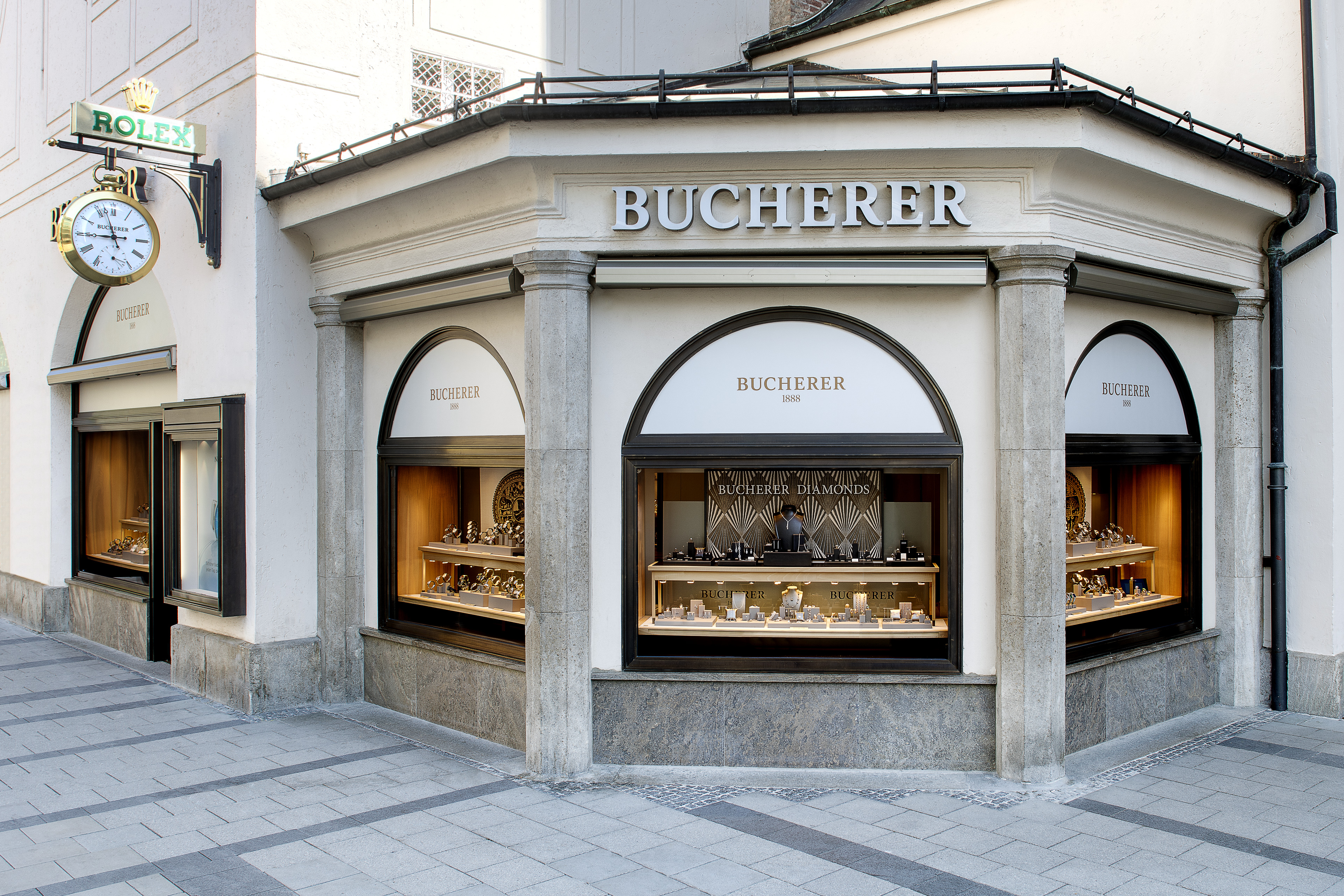 Bucherer Munich Neuhauser Straße — luxury retail and boutique photography by Daniel Stauch