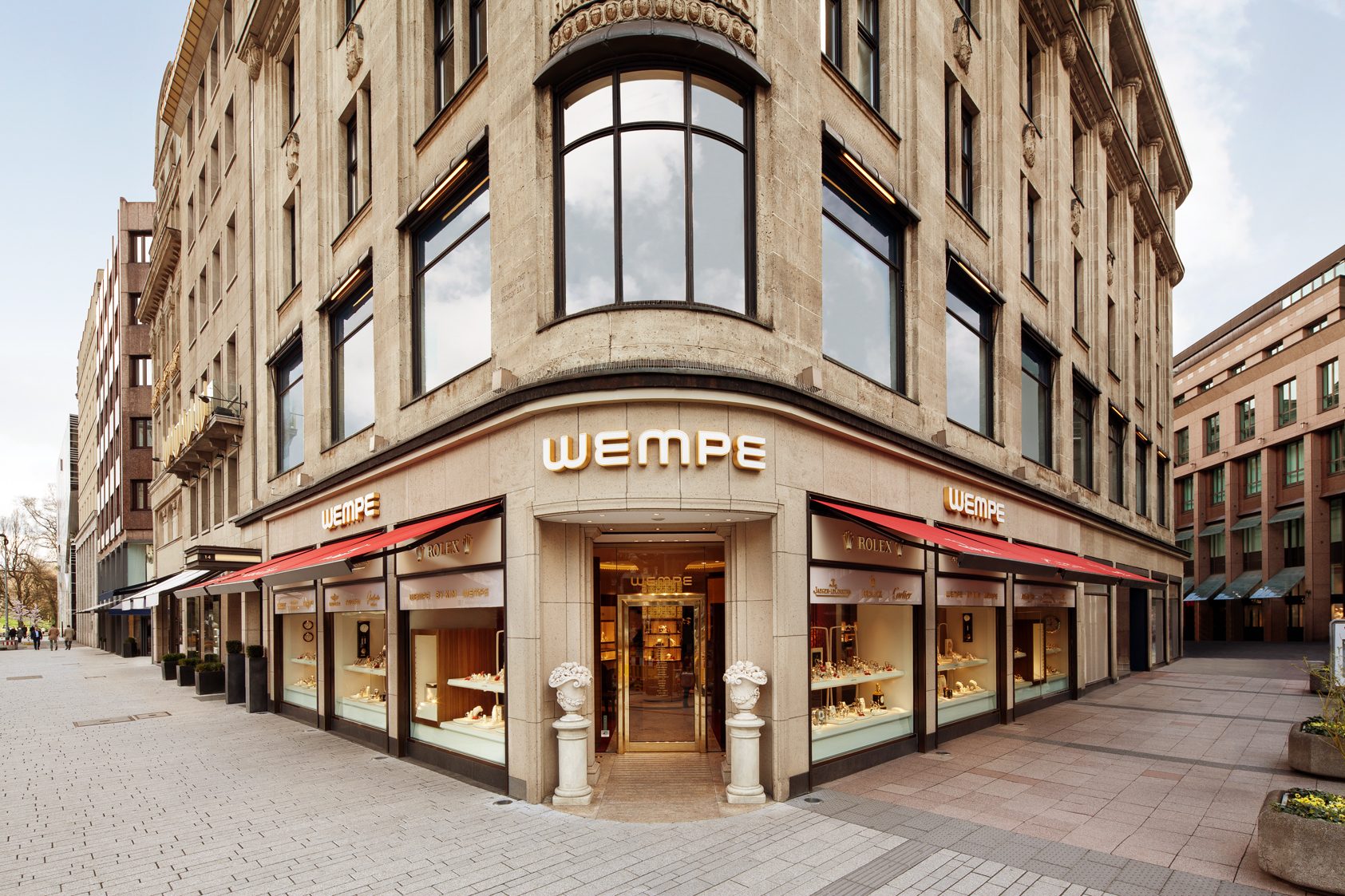 Wempe Düsseldorf — luxury retail photography by Daniel Stauch