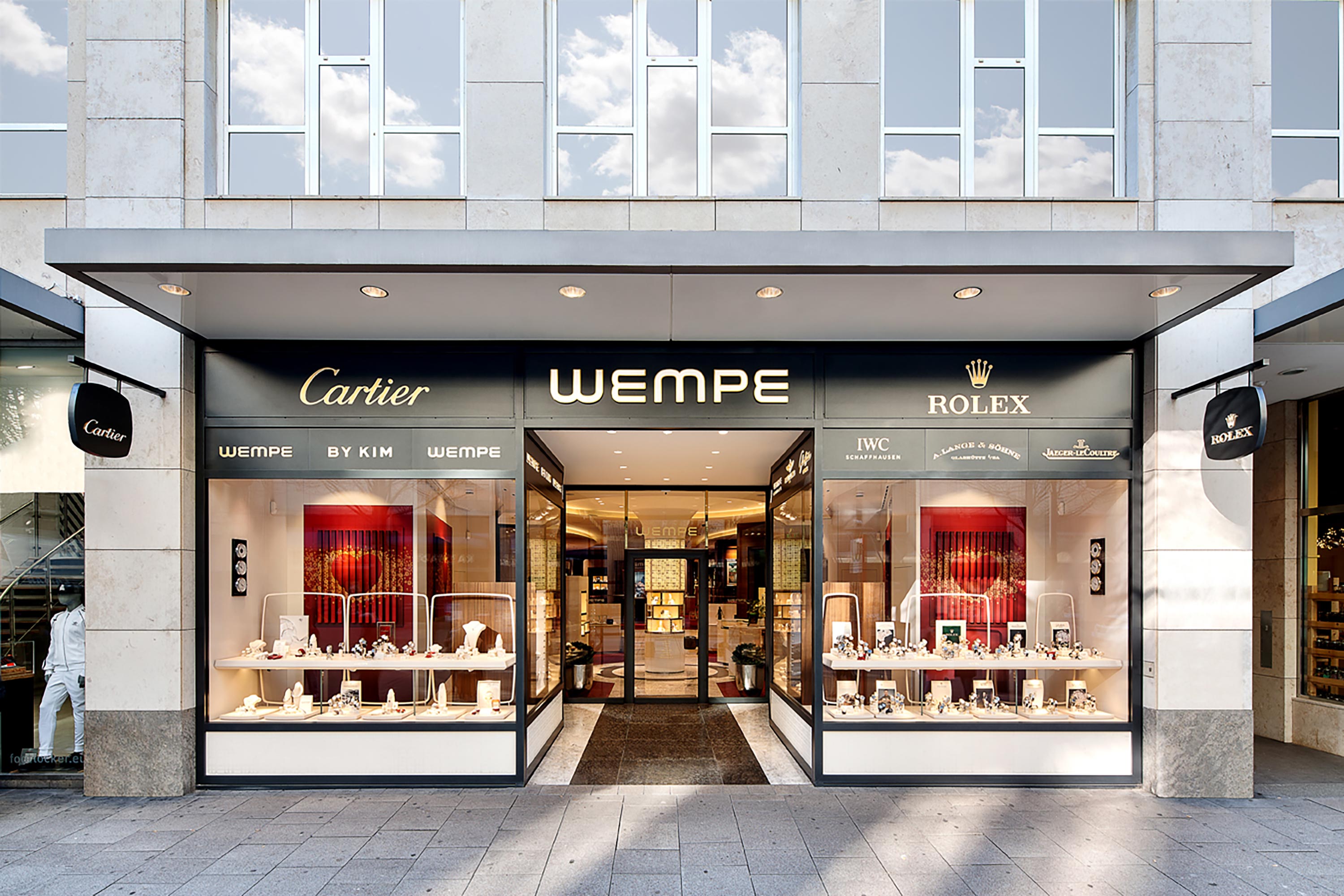 Wempe Hamburg Mönckebergstraße — luxury retail photography by Daniel Stauch