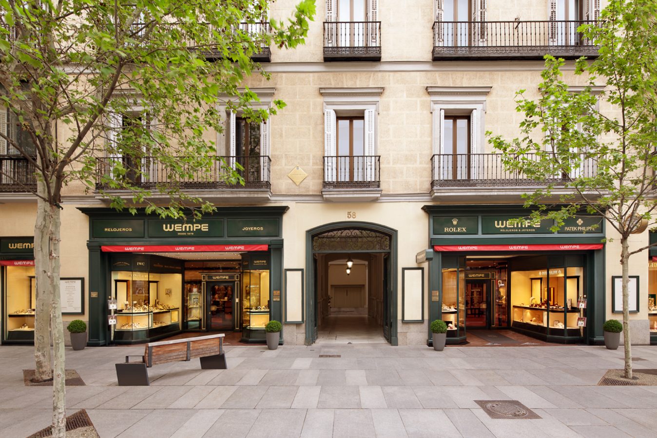 Wempe Madrid — luxury retail photography by Daniel Stauch